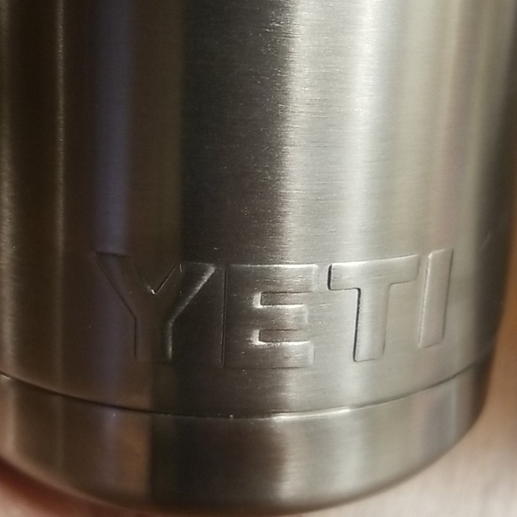 ๐YETI๐ Southern Comfort Rambler Lowball 10oz - Picture 4 of 6
